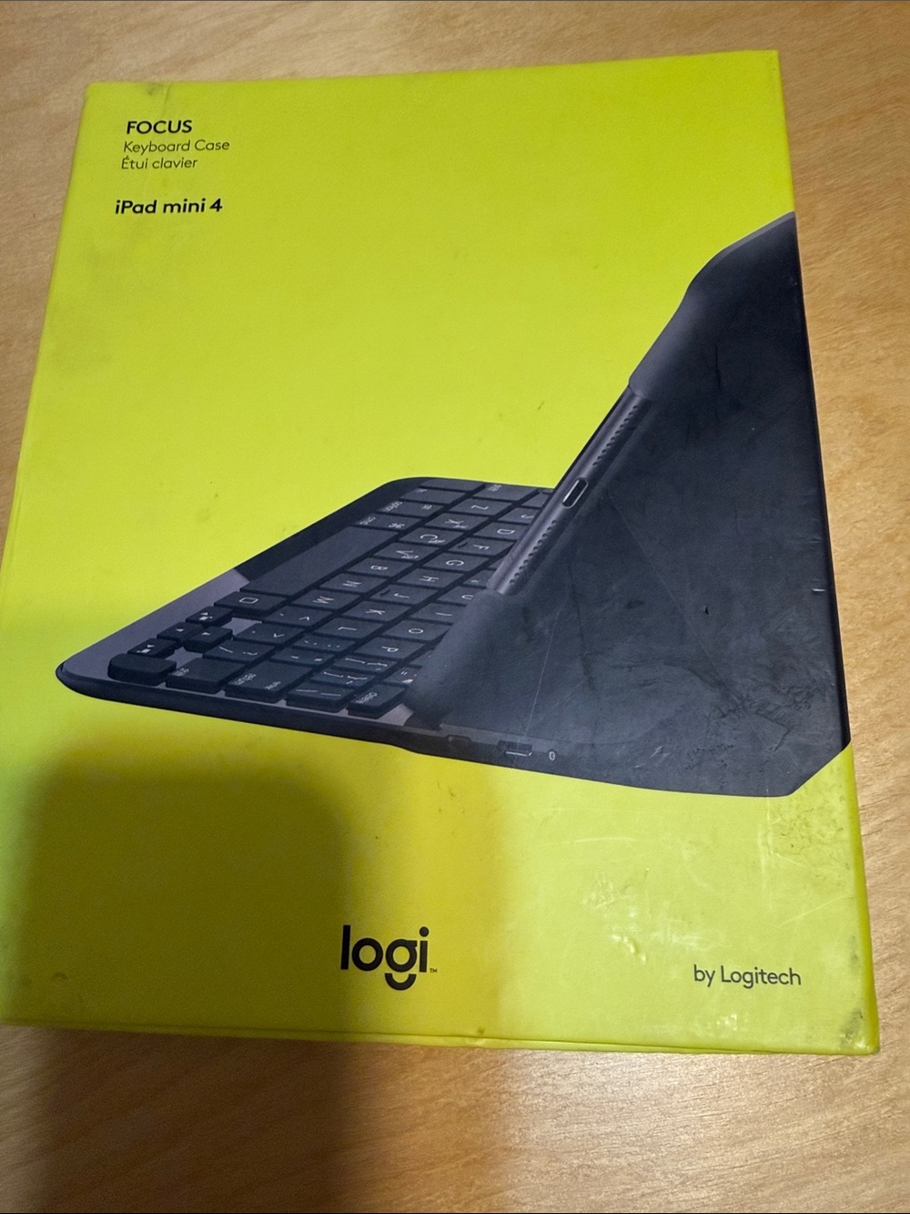 Logitech Focus Keyboard Case in Black,  for IPad mini 4 Brand New.